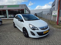 Opel Corsa - 1.4 Turbo Cosmo OPC Line|PANODAK|AIRCO|PDC|