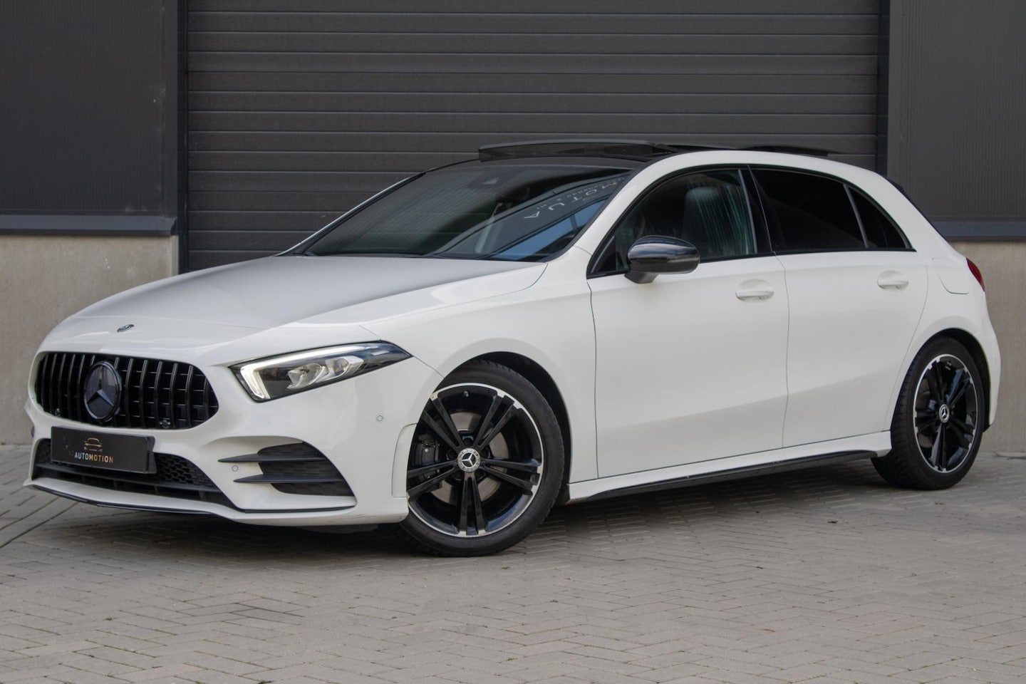 Mercedes-Benz A-klasse - 200 AMG Edition PANO SFEER LED ACC CARPLAY - AutoWereld.nl