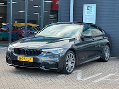 BMW 5-serie - 530i High Executive/PANO-DAK/LEDER/CAMERA/DEALERONDERHOUDEN