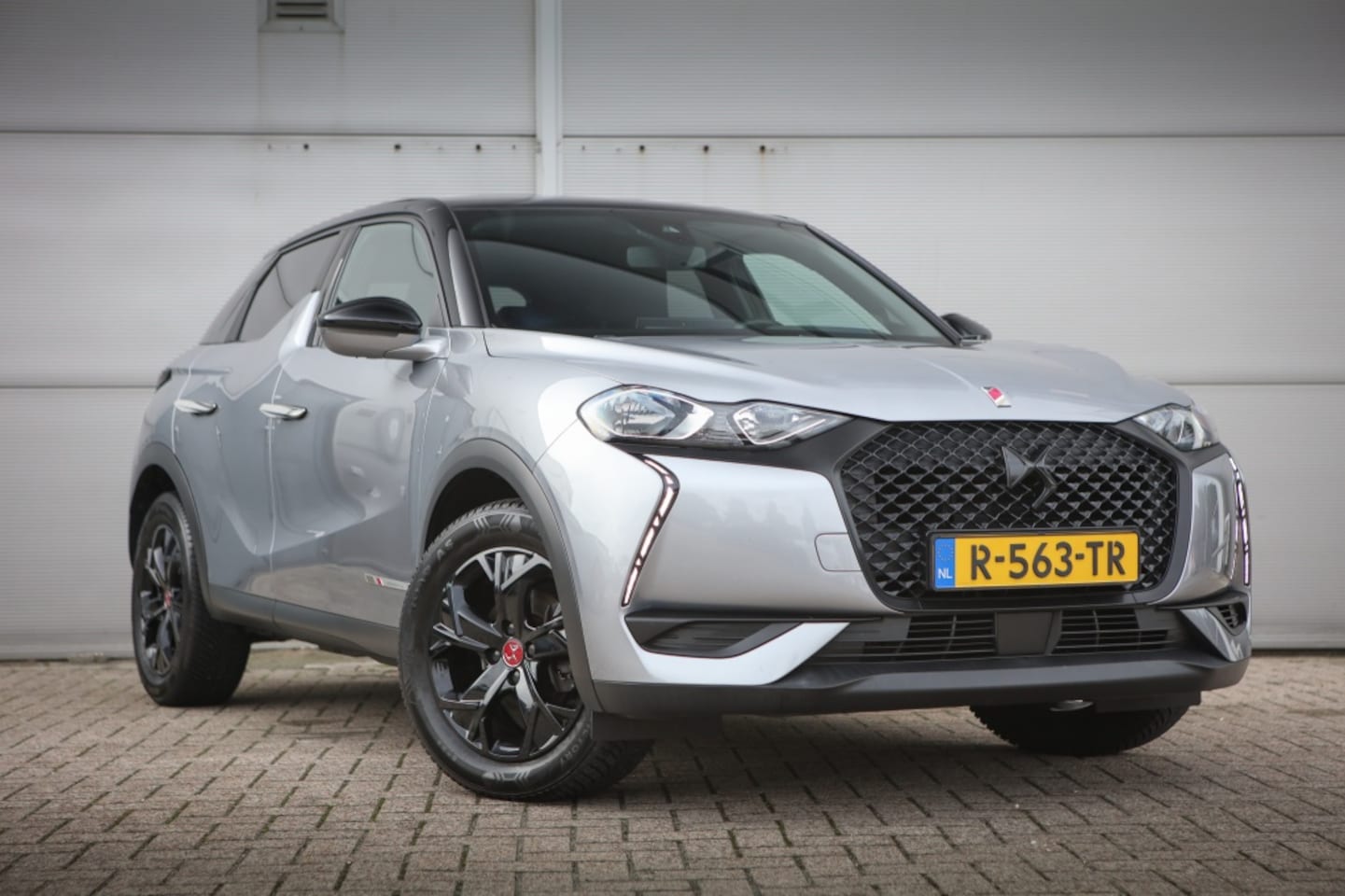 DS 3 Crossback - 1.2 PureTech Performance Line | Navi | CarPlay | Cruise | Alcantara | Trekhaak - AutoWereld.nl