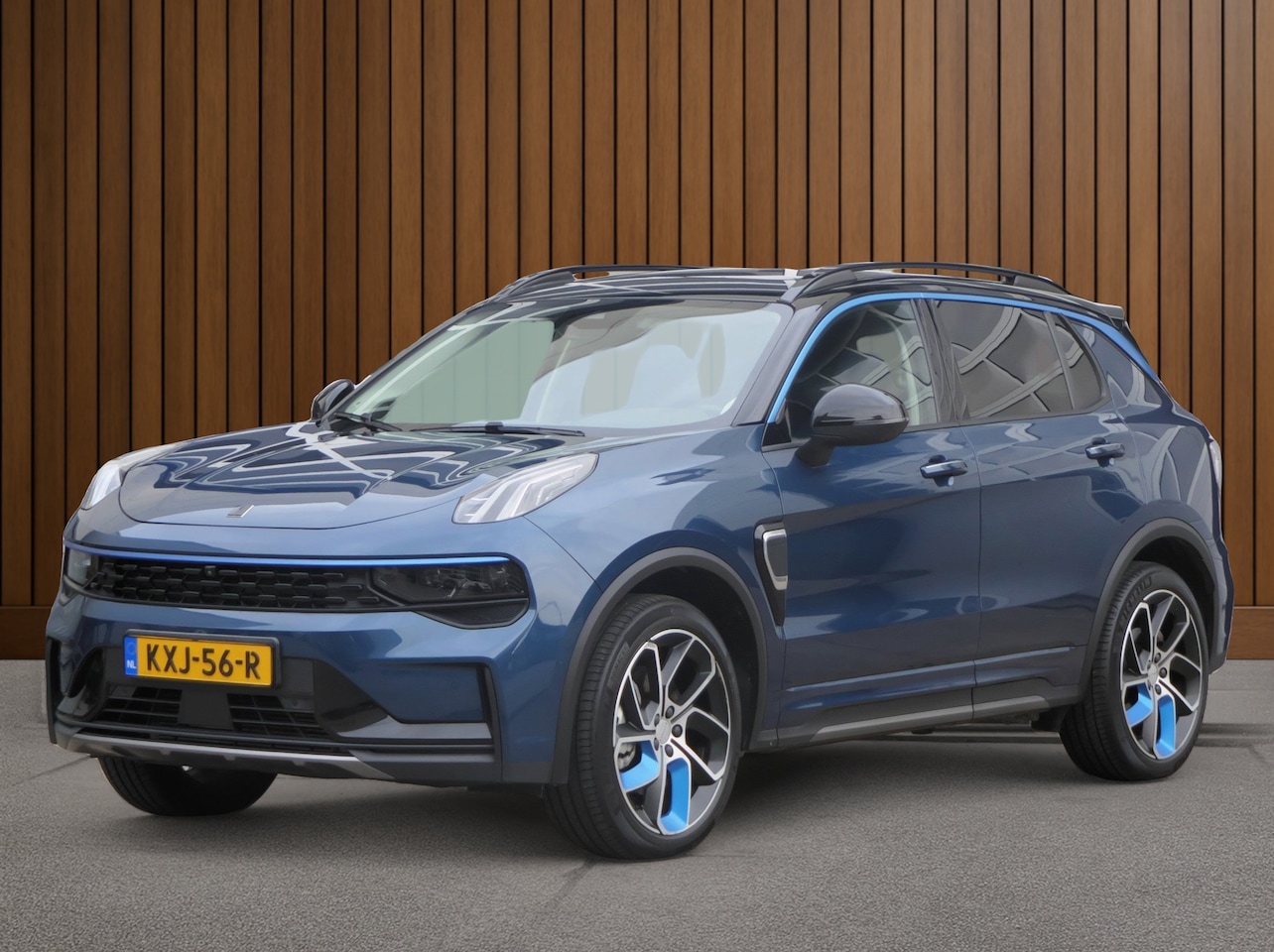 Lynk & Co 01 - 1.5 Plug-in Hybrid SOH 97% | Panoramadak | 360° Camera | Adapt Cruise - AutoWereld.nl