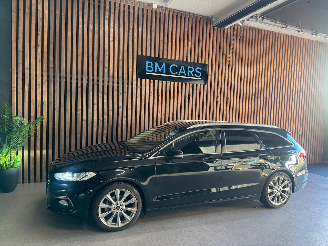 Ford Mondeo Wagon - 2.0 IVCT HEV Titanium Camera,1e Eig - AutoWereld.nl
