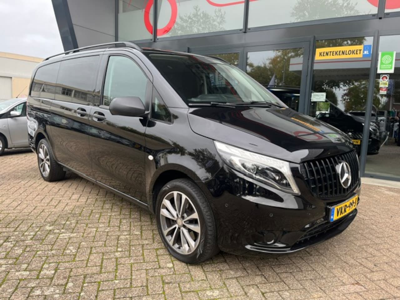 Mercedes-Benz Vito - 119 CDI Lang DC Comfort 4 X 4 - AutoWereld.nl