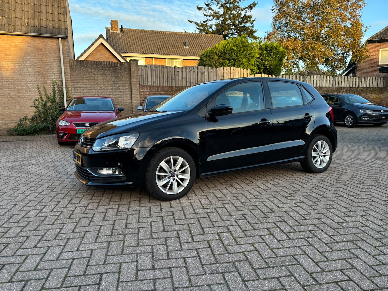 Volkswagen Polo - 1.0 Comfortline Airco Bluetooth PDC 2jaarAPK - AutoWereld.nl