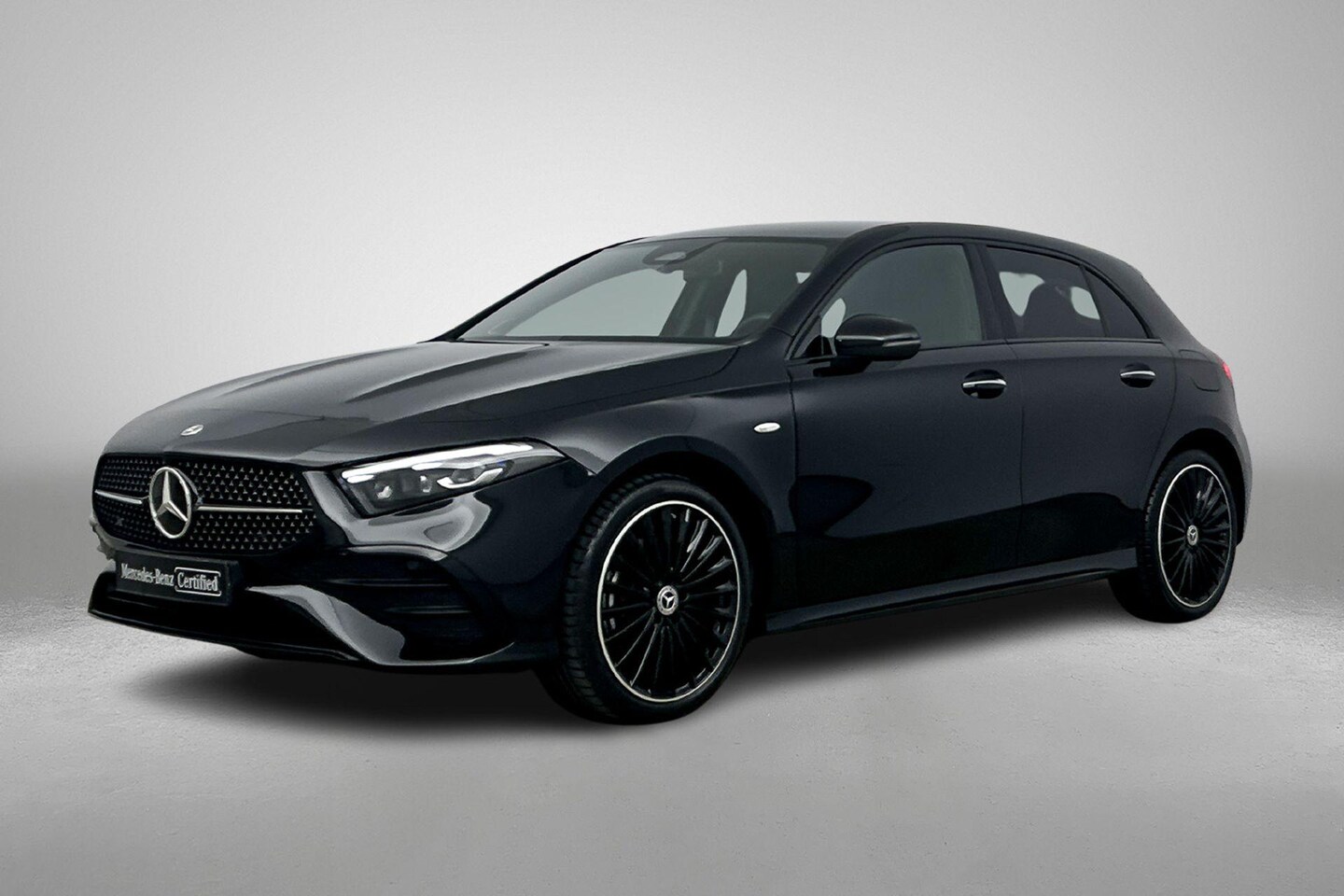 Mercedes-Benz A-klasse - A 250e Automaat AMG Line | Premium Pakket | Nightpakket | Winterpakket | Multibeam LED | B - AutoWereld.nl