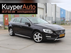 Volvo V60 - 2.0 D4 Nordic+ NETTE AUTOMAAT DEALER ONDERHOUDEN TREKHAAK VOL OPTIES