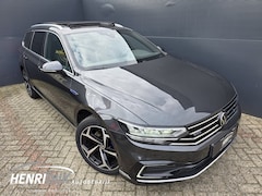 Volkswagen Passat Variant - 1.4 TSI PHEV GTE Business Pano / Camera / Trekhaak / SOH 97%
