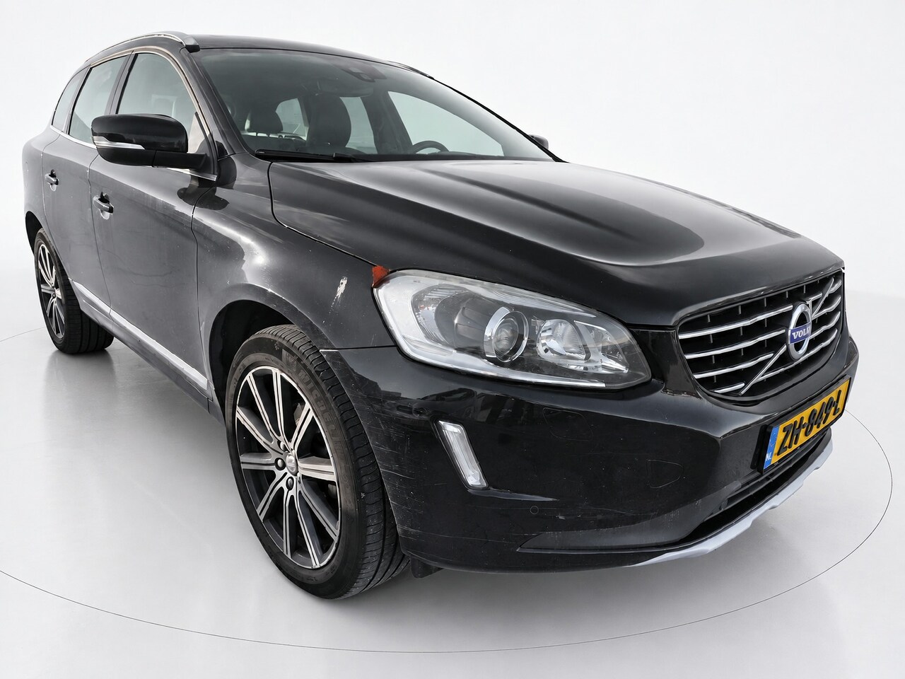 Volvo XC60 - 2.4 D4 Ocean Race|Pano|Leder|Cam|Cruise|AUT|PDC - AutoWereld.nl