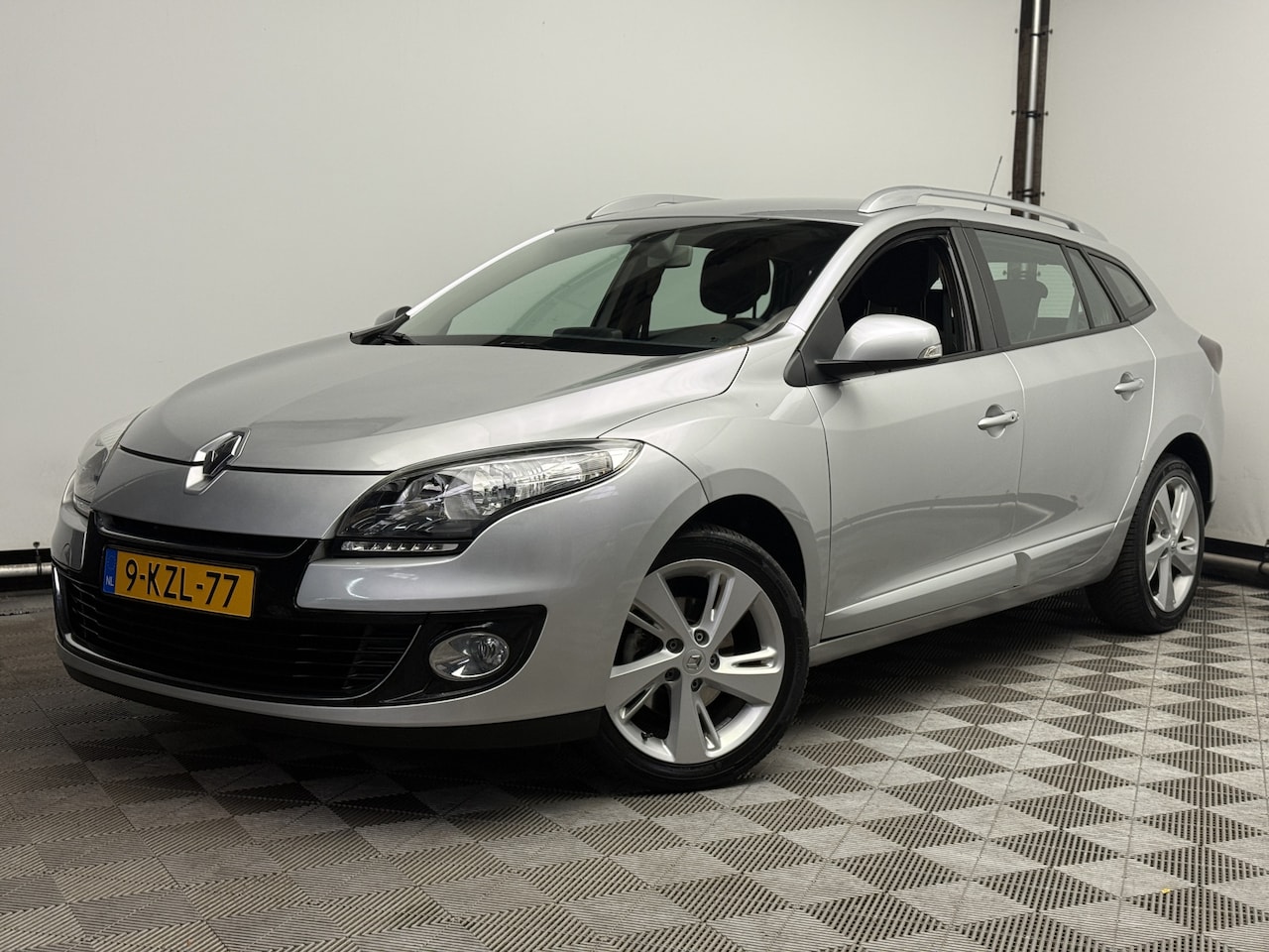 Renault Mégane Estate - 1.2 TCe Collection Trekhaak Navi ECC NL Auto - AutoWereld.nl