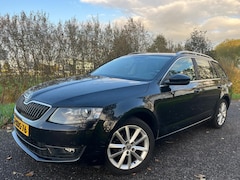 Skoda Octavia Combi - 1.6 TDI Elegance Businessline