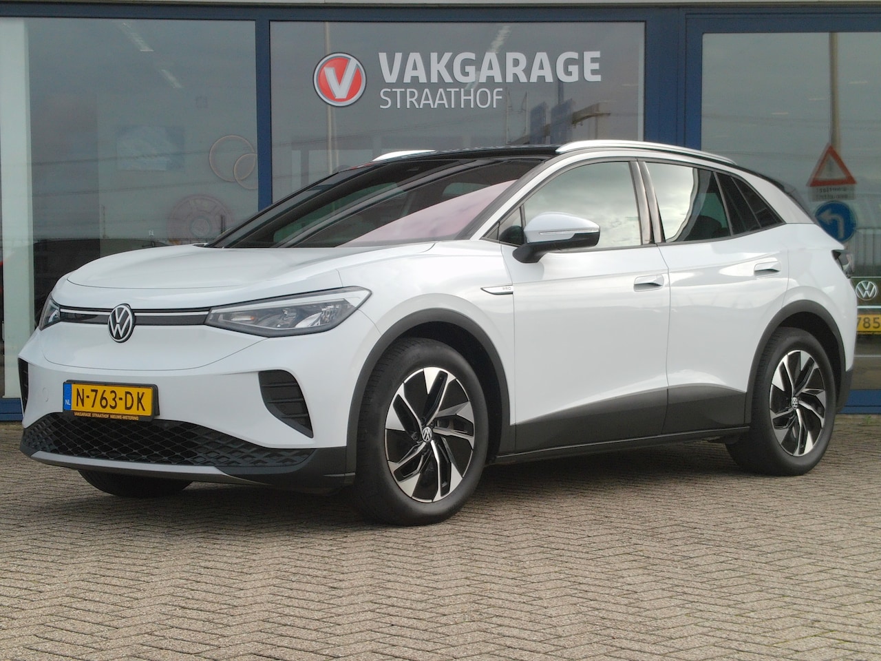 Volkswagen ID.4 - Life 77 kWh, SOH 90% / Carplay + Android Auto / Full LED / Adaptive Cruise / PDC / 19' LMV - AutoWereld.nl