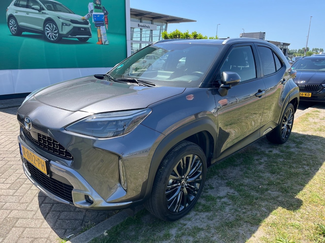 Toyota Yaris Cross - 1.5 Hybrid Adventure l Nieuwstaat! l Dealeronderhouden l Stoel en Stuurverwarming l Dodeho - AutoWereld.nl