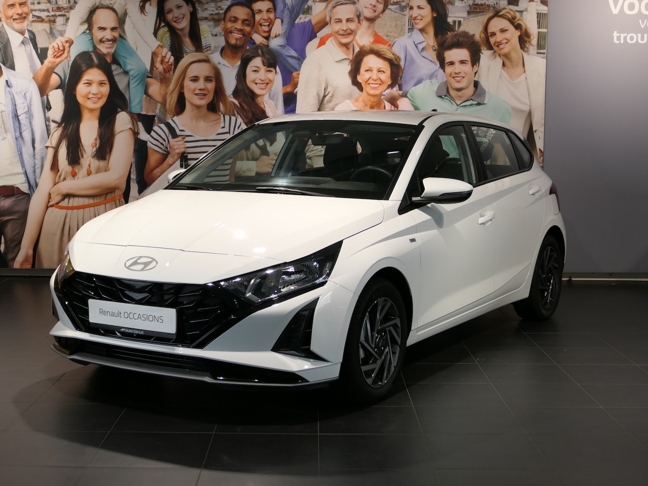 Hyundai i20 - 1.0 T-GDI Comfort | Allseasons | Apple carplay/ Android auto | Dodehoek | Digitaal instrum - AutoWereld.nl