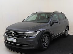 Volkswagen Tiguan - 1.4 TSI eHybrid Life | SoH 96% | Adaptieve cruise control | Lane assist | Stoel- en stuurw