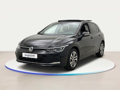 Volkswagen Golf - 1.5 TSI Life Energy 116 pk | Navigatie | Panoramadak | Parkeersensoren (Park assist) | Ach