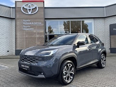 Toyota Yaris Cross - HYBRID 130 FIRST EDITION NIEUW MODEL 2026 DIRECT LEVERBAAR STOEL/STUURVER LED 17'' LM-VELG