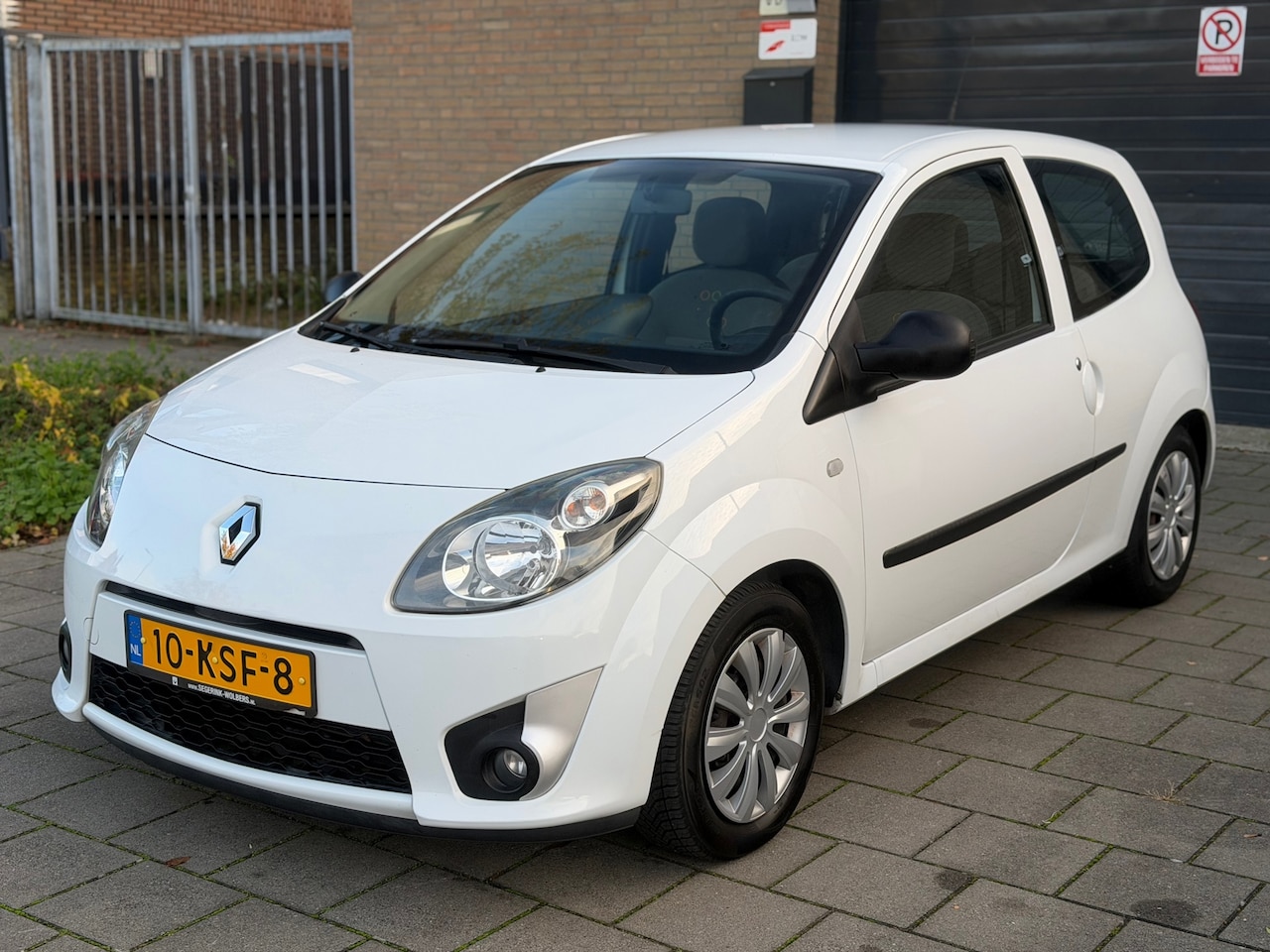 Renault Twingo - 1.2-16V Authentique Apk Airco Elekt. Pakket Trekhaak - AutoWereld.nl