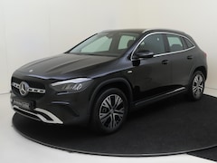 Mercedes-Benz GLA-Klasse - 250 e Business Solution Luxury / Winterpakket / Achteruitrijcamera /
