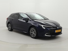 Toyota Corolla Touring Sports - 1.8 Hybrid First Edition | Stoelverwarming | Full LED | Parkeersensoren voor/achter | Appl