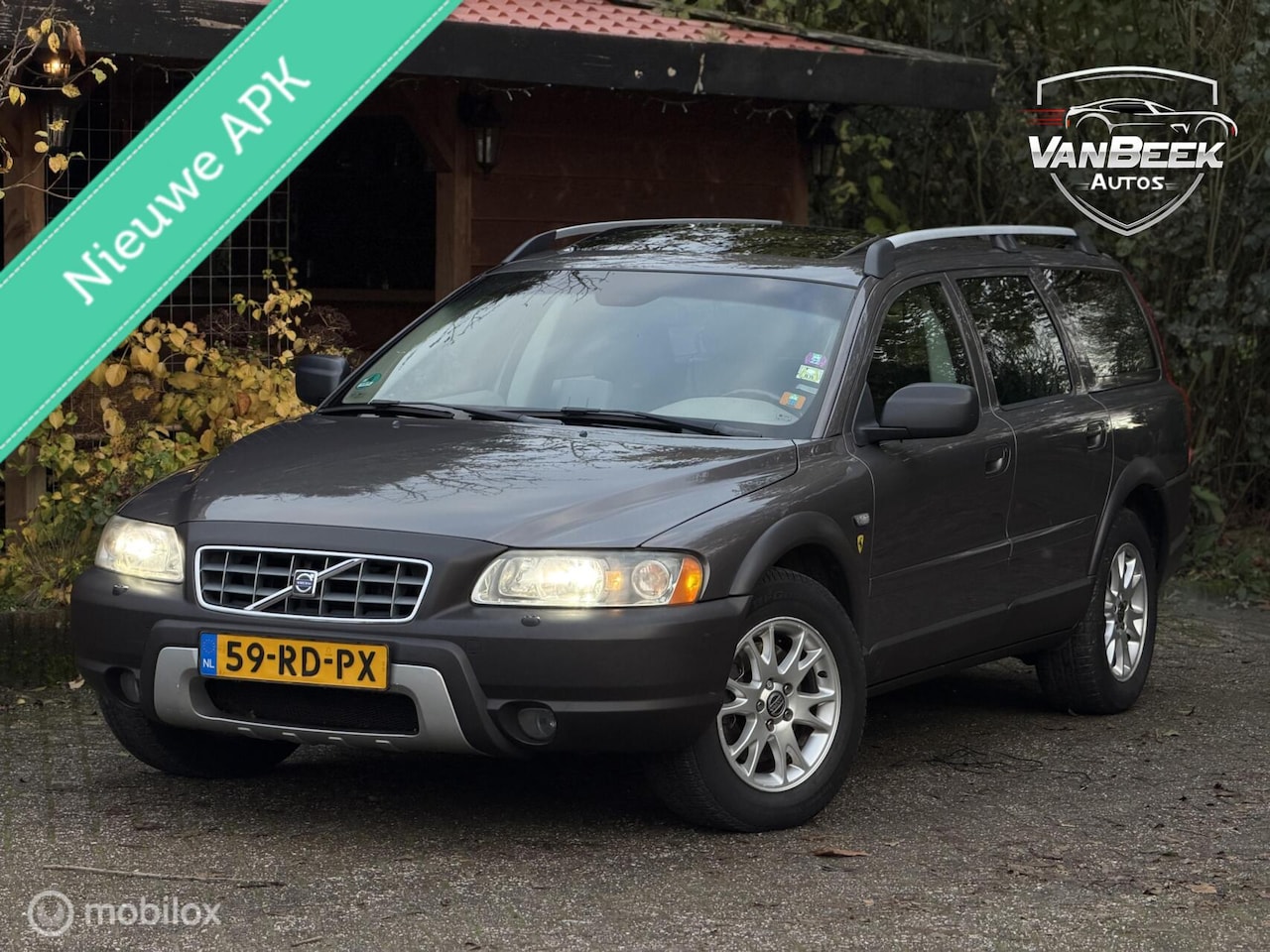Volvo XC70 - 2.4 D5 Summum 2.4 D5 Summum - AutoWereld.nl