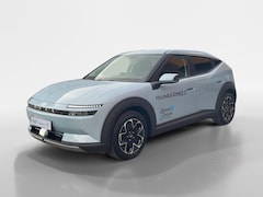 Hyundai IONIQ - 3 Vision 61 kWh | NIEUW MODEL | | Demo auto | Warmtepomp | Navigatie | Stuur-/ Stoelverwar