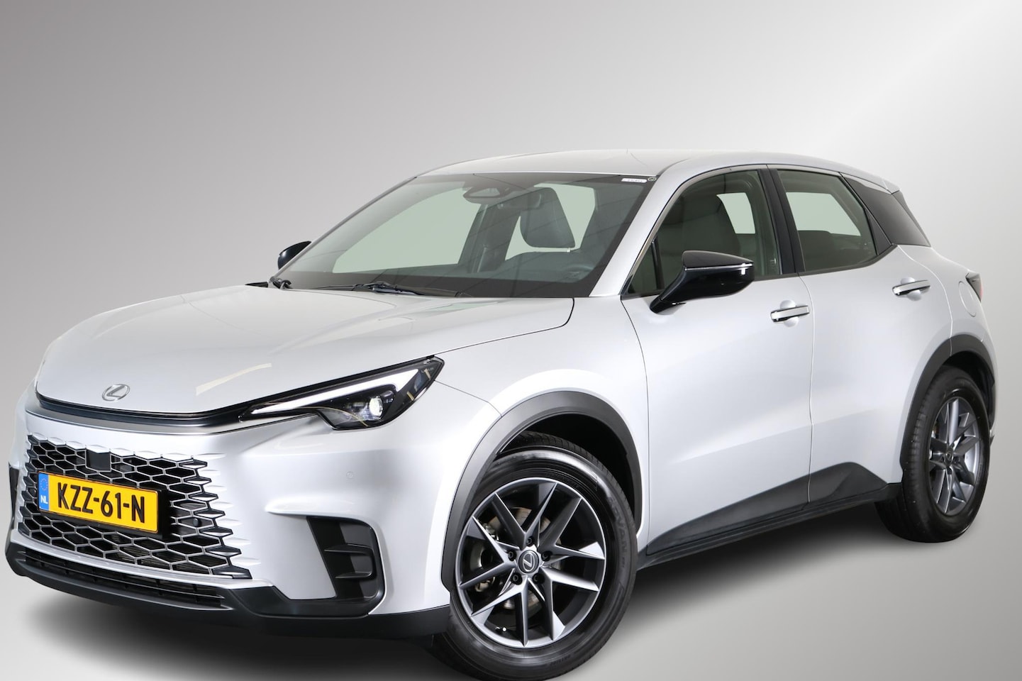 Lexus LBX - 1.5 2WD – stuur- en stoelverwarming - AutoWereld.nl