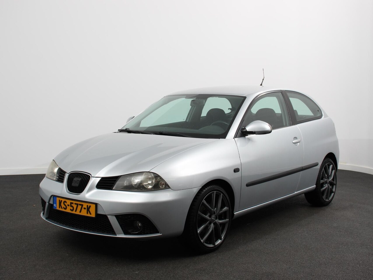 SEAT Ibiza - 1.4-16V Last Edition I Climate Control Lichtmetalen Velgen Electrische ramen Centrale port - AutoWereld.nl
