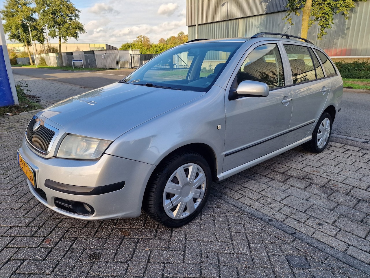 Skoda Fabia Combi - 1.4-16V Spirit+, Apk, Nap, Goed rijdend, Inruil mogelijk. - AutoWereld.nl