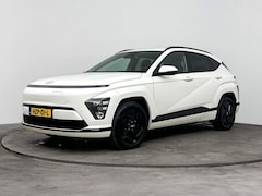 Hyundai Kona Electric - Long Range Pure Edition 64.8 kWh | Navigatie & Draadloos carplay | Camera | Sensoren |
