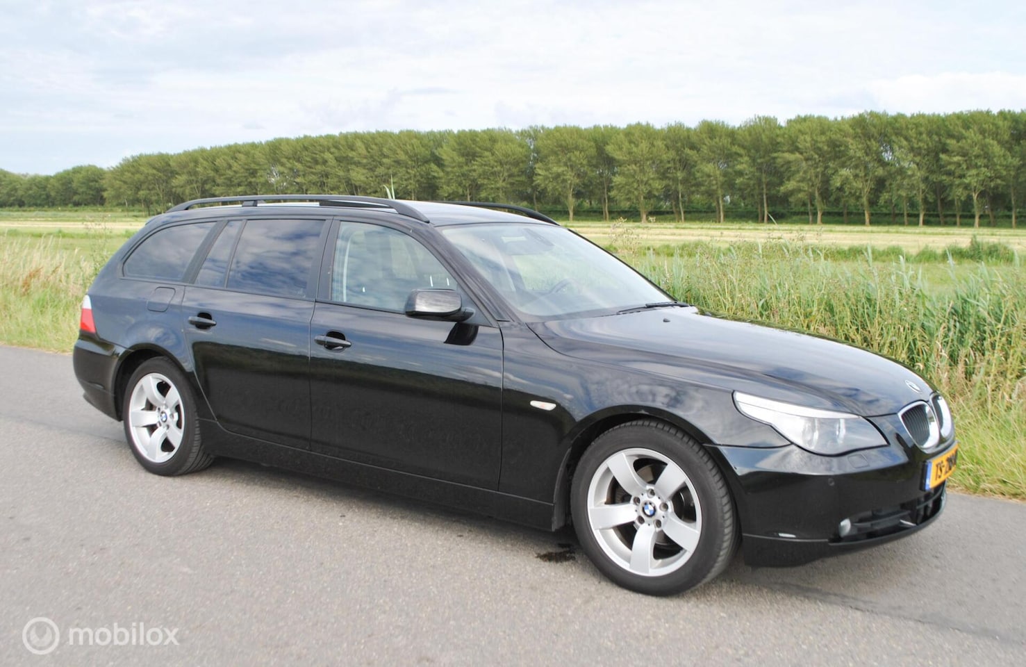 BMW 5-serie Touring - 525i Automaat E61 Leer Historie Panoramadak - AutoWereld.nl