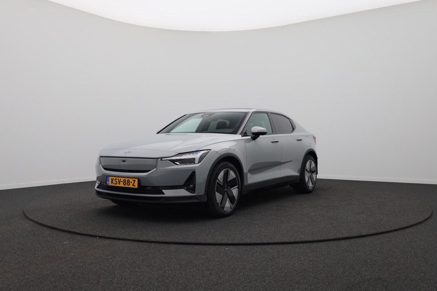 Polestar 2 - Long Range Single Motor Prime 82 kWh | Trekhaak | Panoramadak - AutoWereld.nl