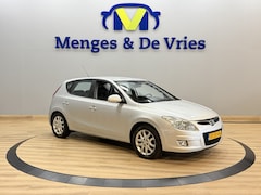 Hyundai i30 - 1.6i Style Airco | Trekhaak | PDC | Elektrische ramen | Isofix | NAP