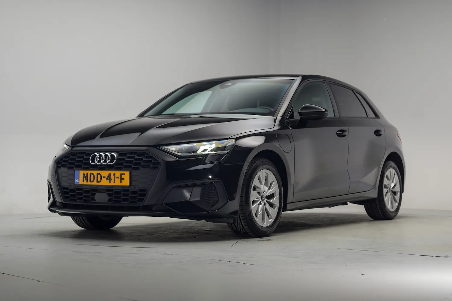 Audi A3 - 40 TFSI e Advanced edition Aut. [ Navi Leder Stoelverwarming ] - AutoWereld.nl