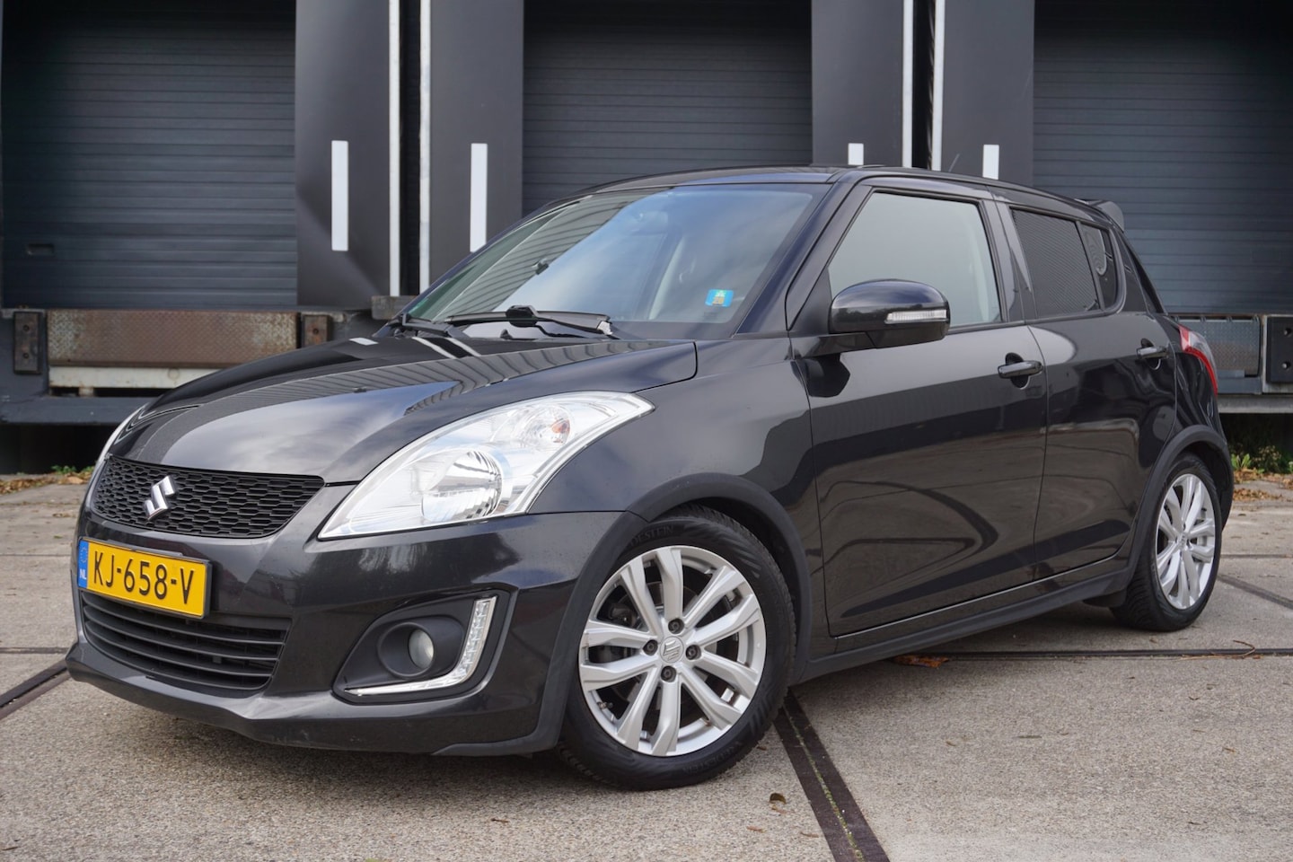 Suzuki Swift - 1.2 Exclusive EASSS 1.2 Exclusive EASSS - AutoWereld.nl