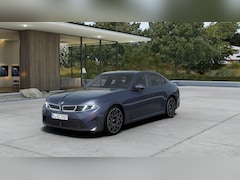 BMW 3-serie - 320 M Sport / Trekhaak / Driving Assistant Plus / Adaptieve LED / 3D Head-Up / Multifuncti