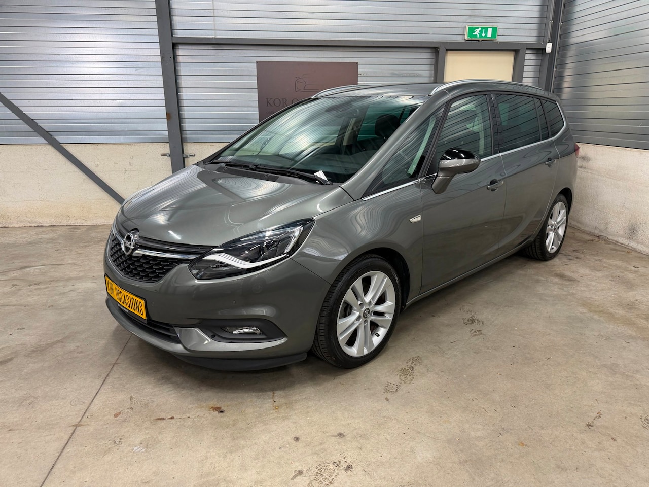 Opel Zafira - 1.6 Turbo Business Executive 7p. 2e eigenaar trekhaak automaat - AutoWereld.nl