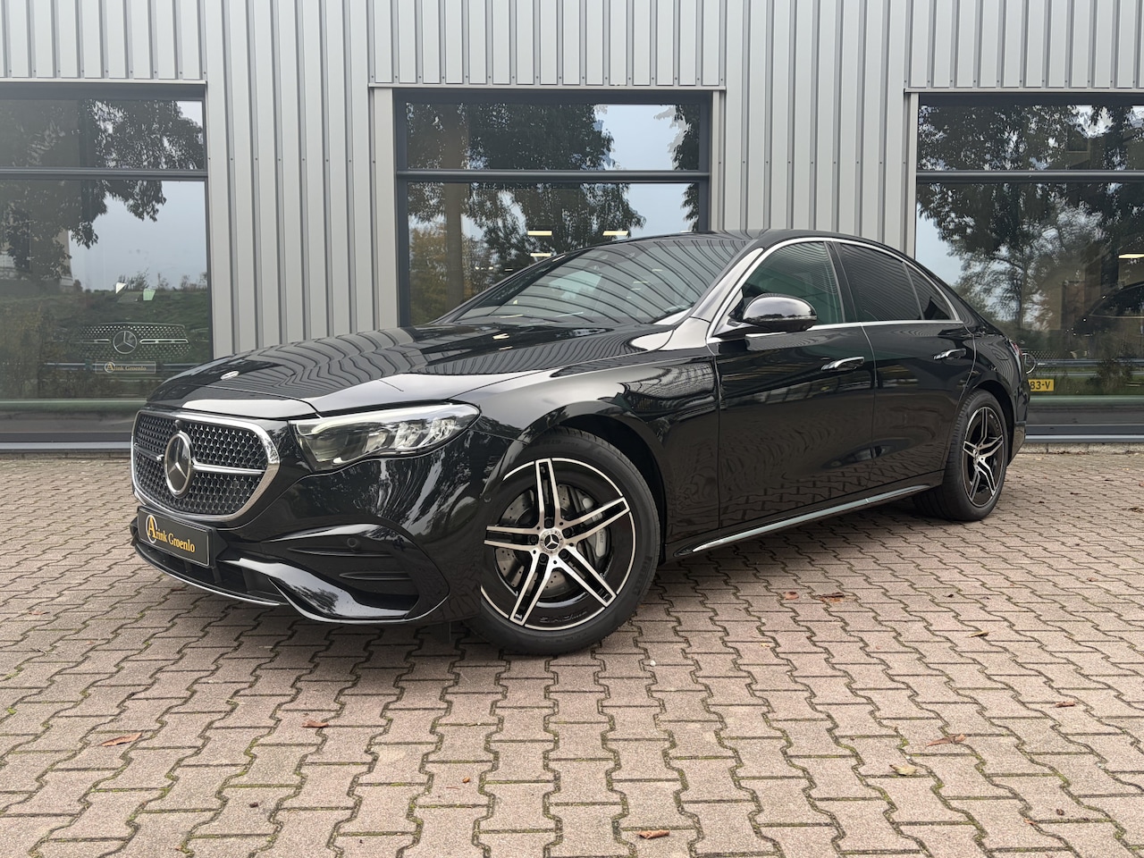 Mercedes-Benz E-klasse - 300 e AMG Line Trekhaak, Rijassistentiepakket, 360 Camera - AutoWereld.nl