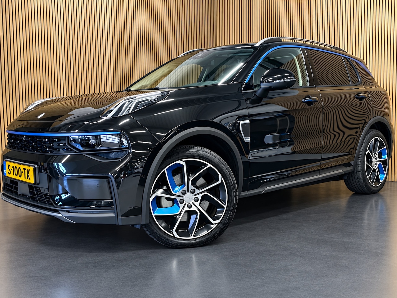 Lynk & Co 01 - 1.5|PHEV|NAP|NL-AUTO|PANO|ACC|360+V+A CAMERA|ANDROID/CARPLAY|STOELVERW|INFINITY AUDIO|MEMO - AutoWereld.nl