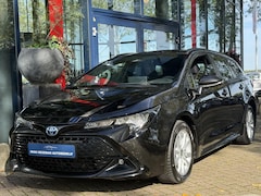 Toyota Corolla Touring Sports - 1.8 Hybrid | PDC + Camera|Climate control |Stoelverwarming | LM Velgen | Apple Carplay/And