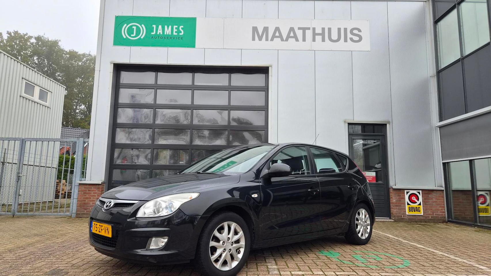 Hyundai i30 - 1.6i Style 1.6i Style 5 drs - AutoWereld.nl