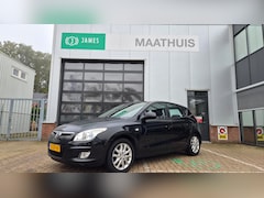 Hyundai i30 - 1.6i Style 5 drs