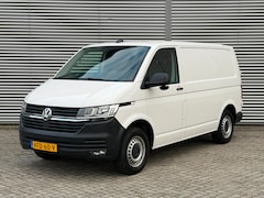 Volkswagen Transporter - 2.0 TDI L1H1 150pk Airco/ Cruise/ Trekhaak/ PDC/ Carplay/ Euro 6/