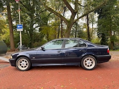 BMW 5-serie - 525i Executive Automaat Export