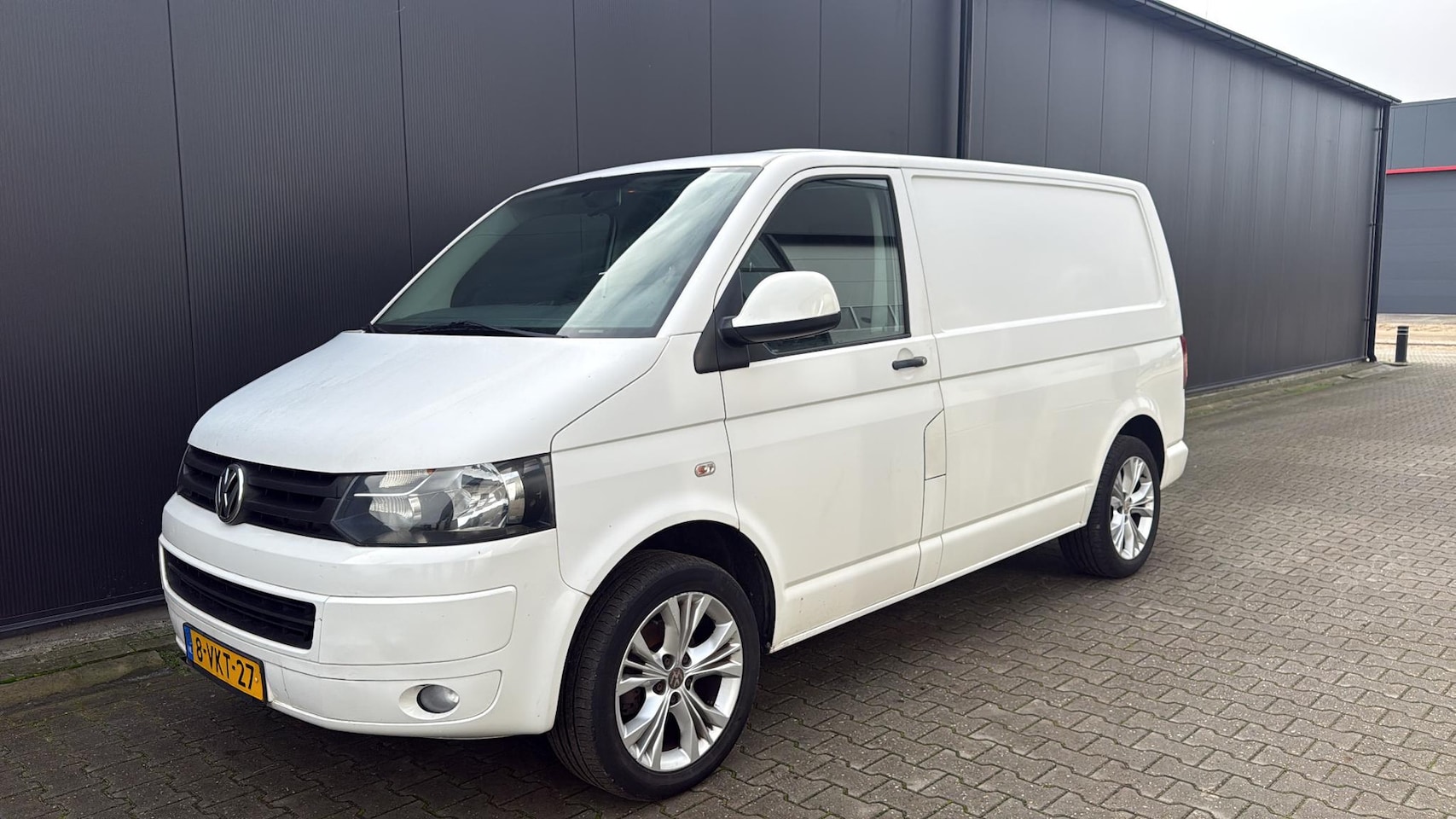Volkswagen Transporter - 2.0 TDI L1H1 Airco Leer Cruise LM Camera - AutoWereld.nl