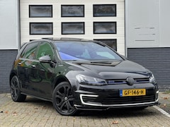 Volkswagen Golf - 1.4 TSI GTE PANO | NAP | ADAPTIEF CRUISE | STOELVERWARMING | GROTE NAVI