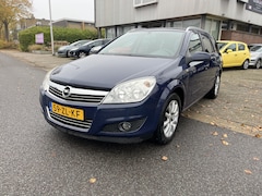 Opel Astra Wagon - 1.6 Temptation Airco, Panorama dak enz. Nette en goed rijdende Astra met een Apk keuring T