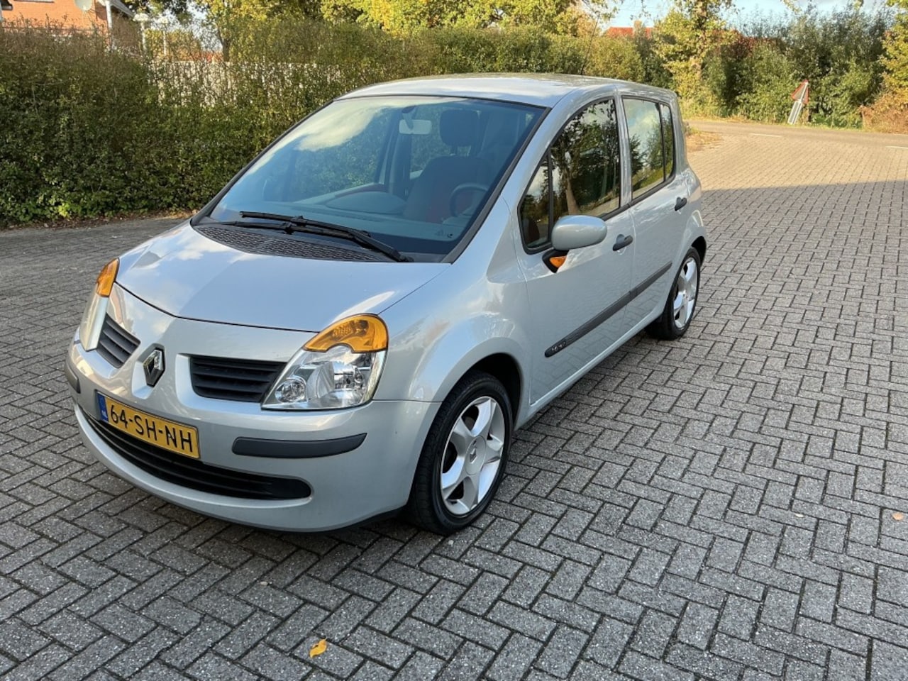 Renault Modus - 1.6-16V Team Spirit 1.6-16V TEAM SPIRIT - AutoWereld.nl