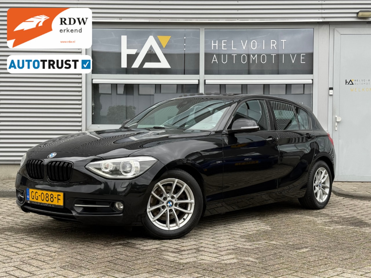 BMW 1-serie - Sport Line PANO  CAMERA XENON  STOELVERWARMING - AutoWereld.nl