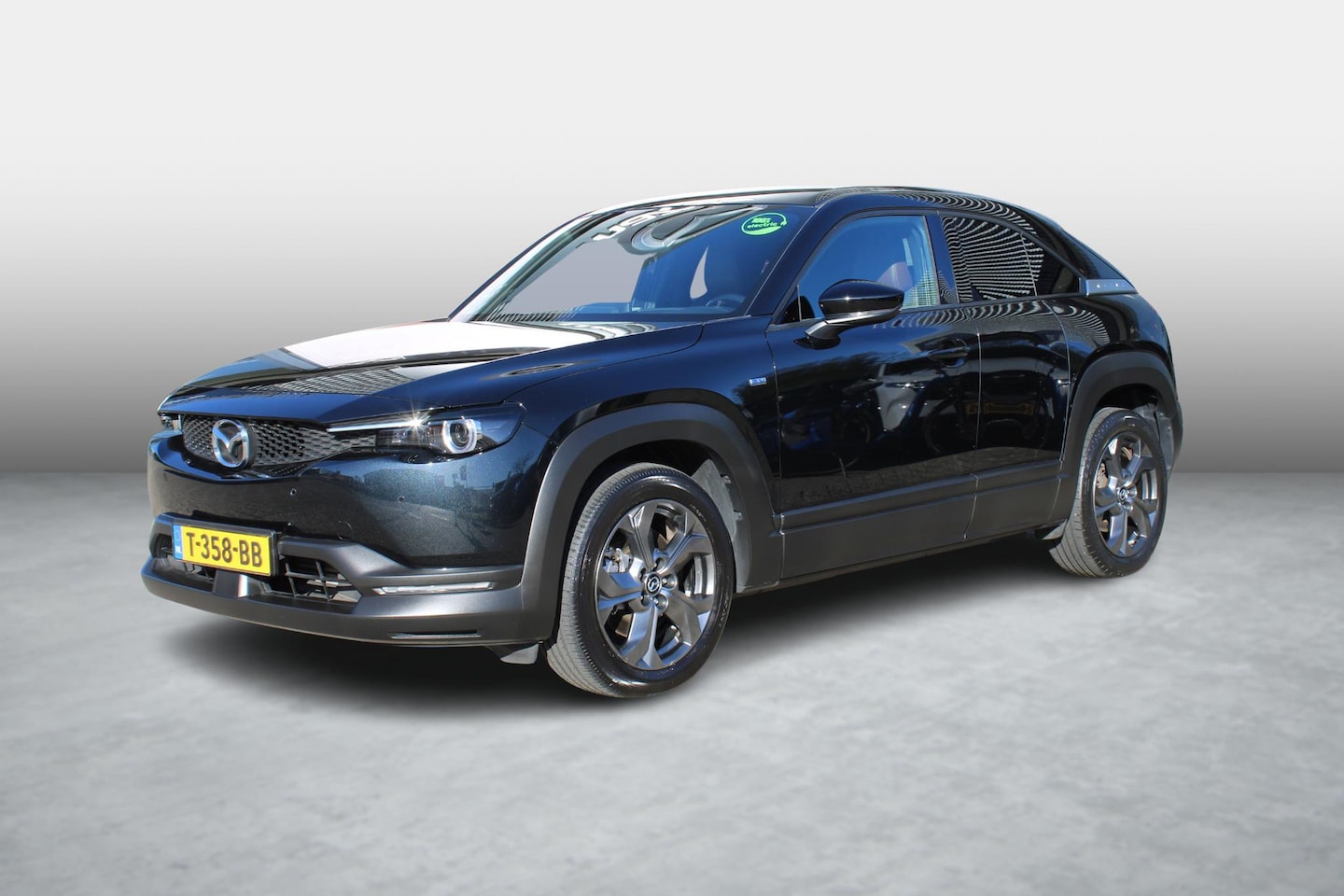 Mazda MX-30 - e-SkyActiv EV 145 Advantage 36 kWh , Automaat, Camera, Adap.Cruise, Clima, Navi, Stoelverw - AutoWereld.nl
