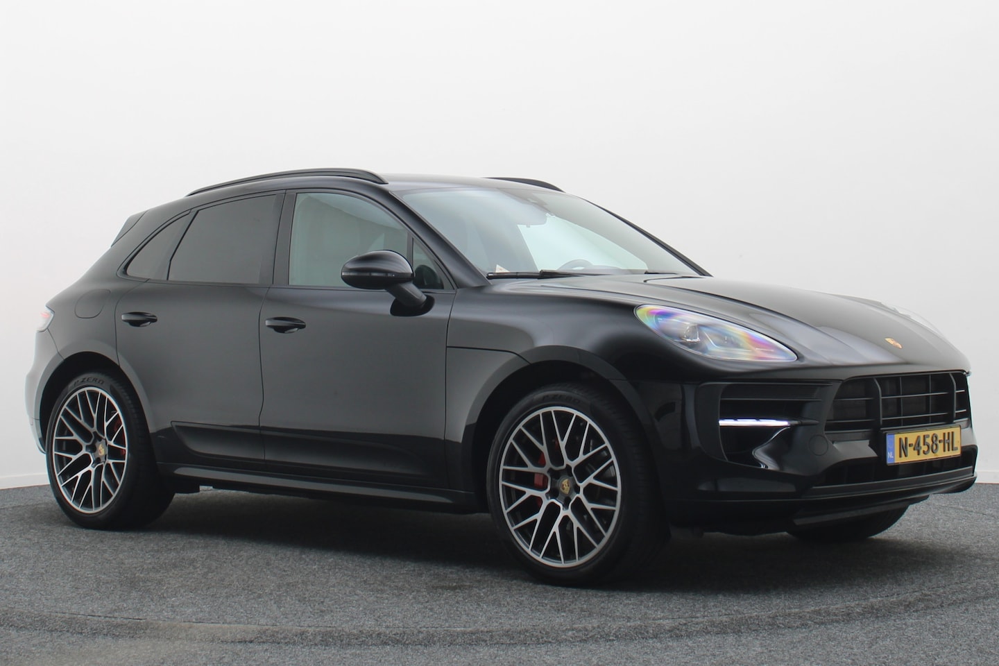 Porsche Macan - 2.9 GTS Sport-chrono Pakket Plus, Panoramadak, Camera, Cruise, Navigatie, Trekhaak, 21'' - AutoWereld.nl